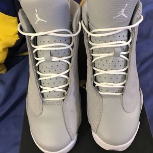 Jordan 13s grey size 7y